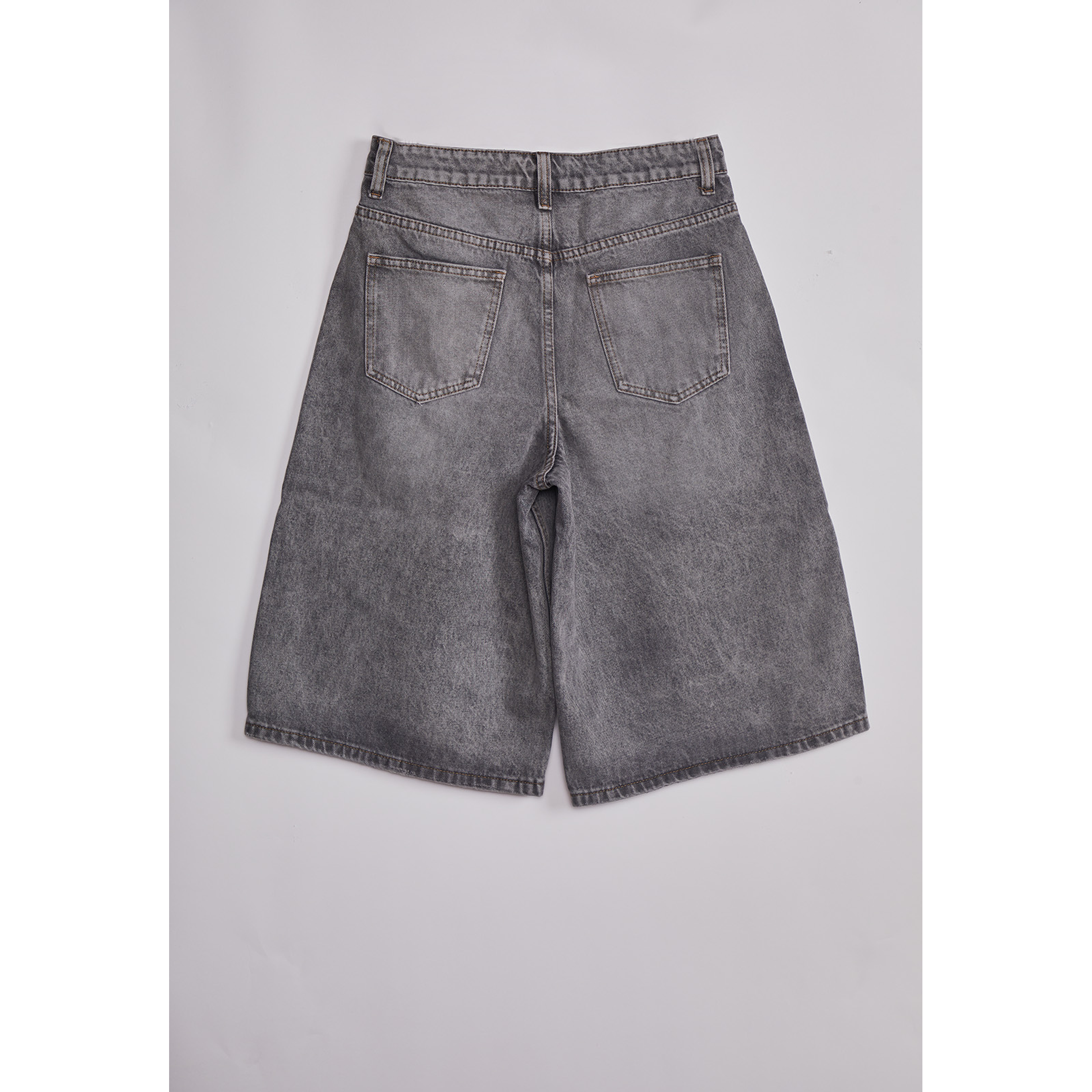 Short Mujer Extra Baggy Gris Sioux 1