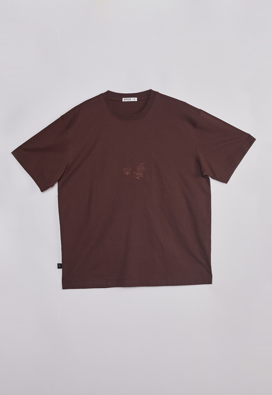 Polera Hombre Dragón Bordado Café Sioux 7