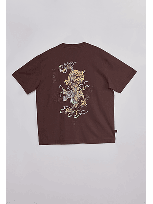 Polera Hombre Dragón Bordado Café Sioux