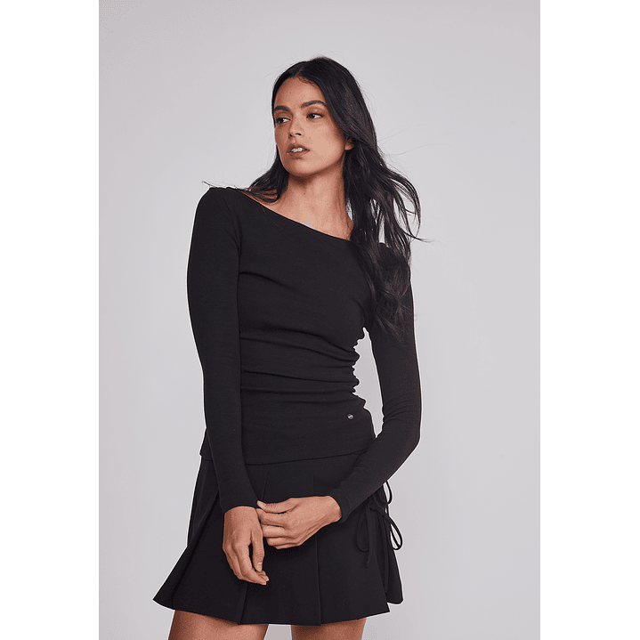 Polera Mujer Drapeada Color Negro Sioux 1