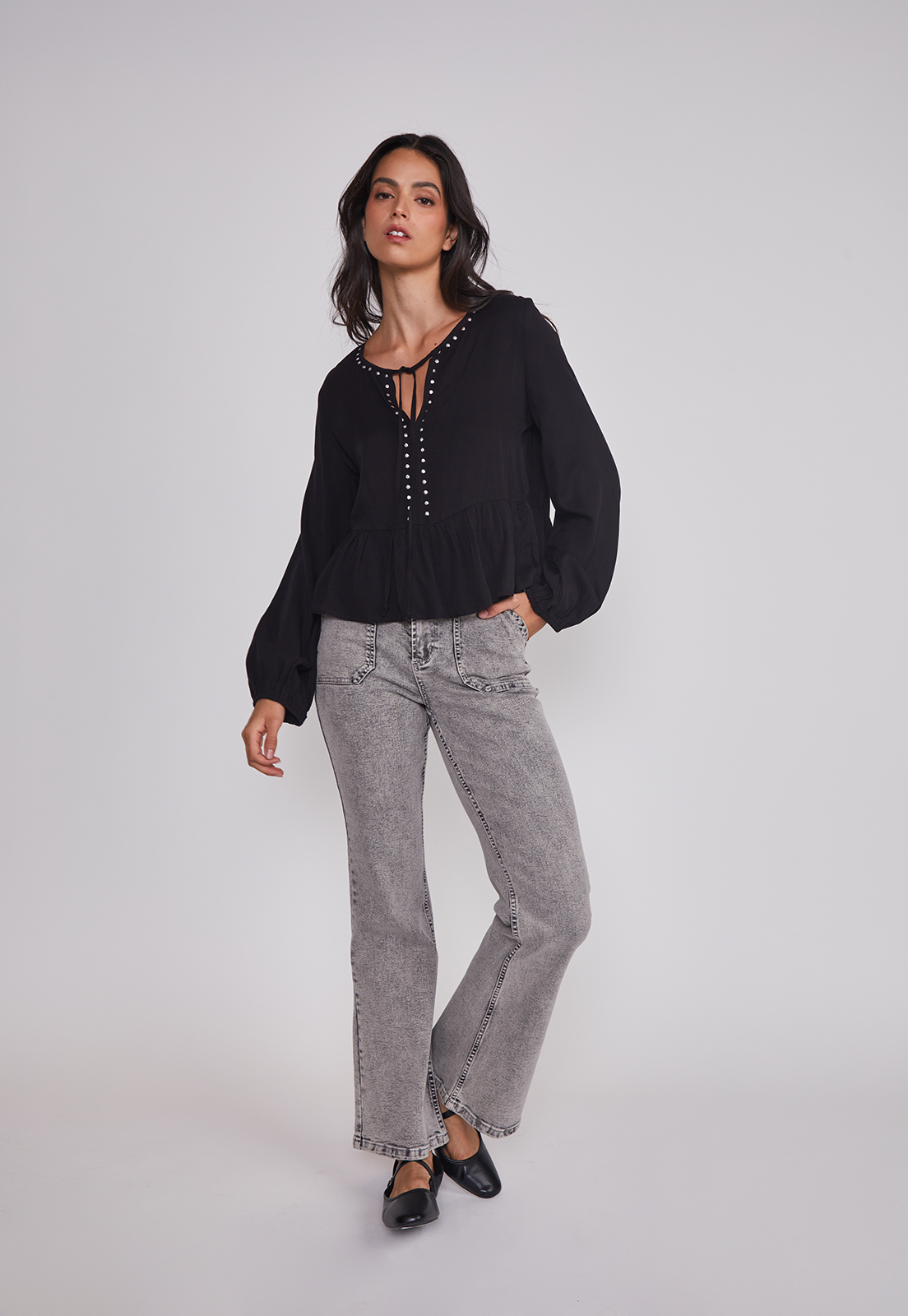 Jeans Mujer Flare Tiro Alto Gris Sioux 3