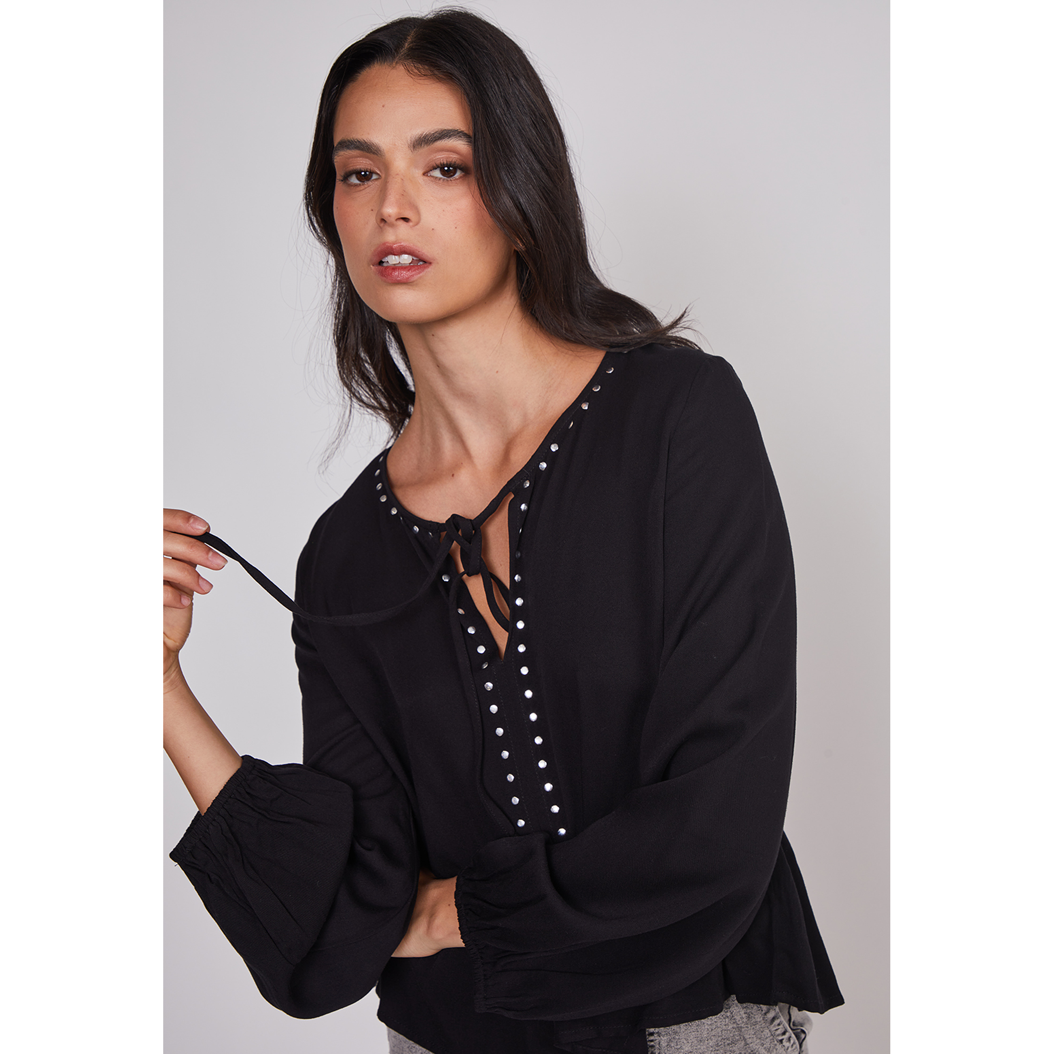 Blusa Mujer Boho Tachas Negro Sioux 4
