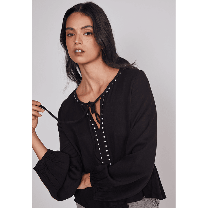Blusa Mujer Boho Tachas Negro Sioux 4