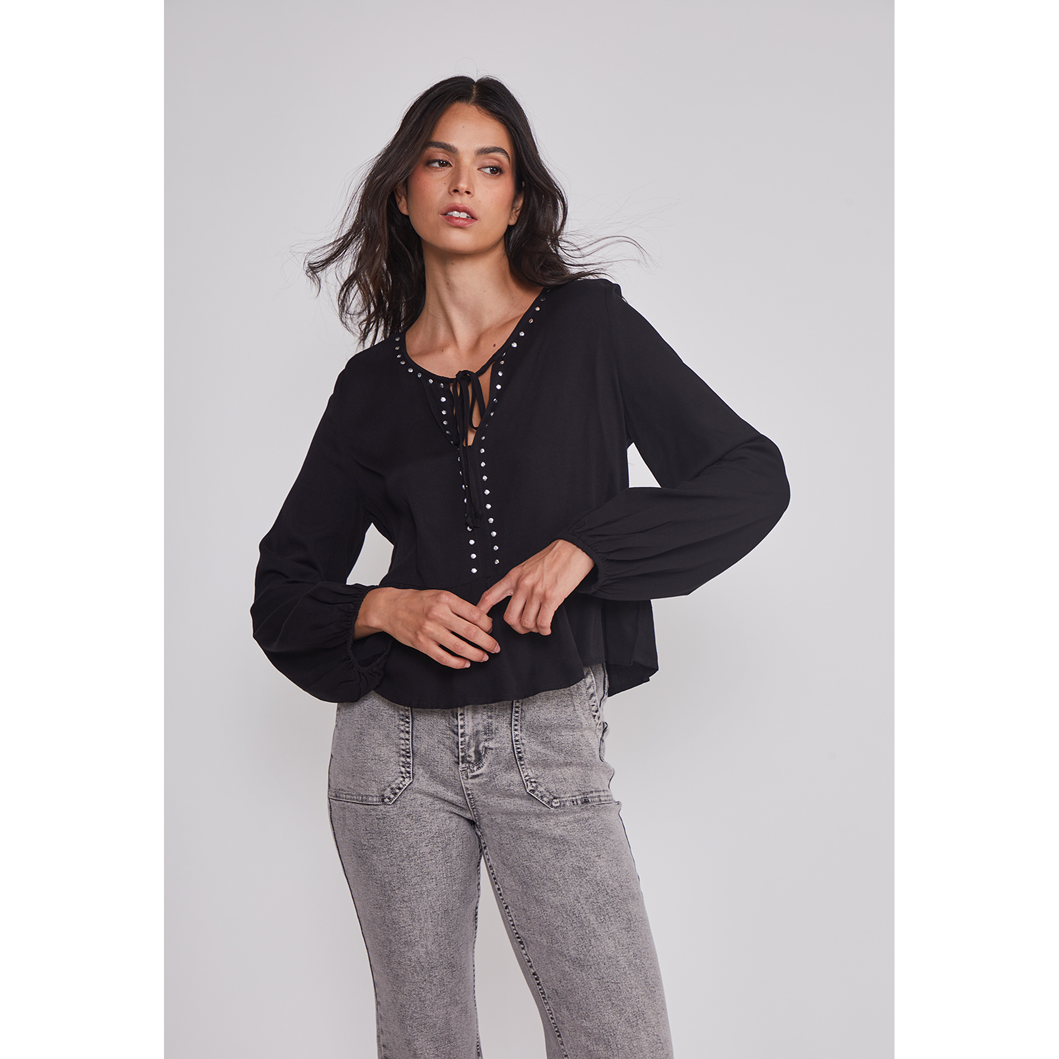 Blusa Mujer Boho Tachas Negro Sioux 1