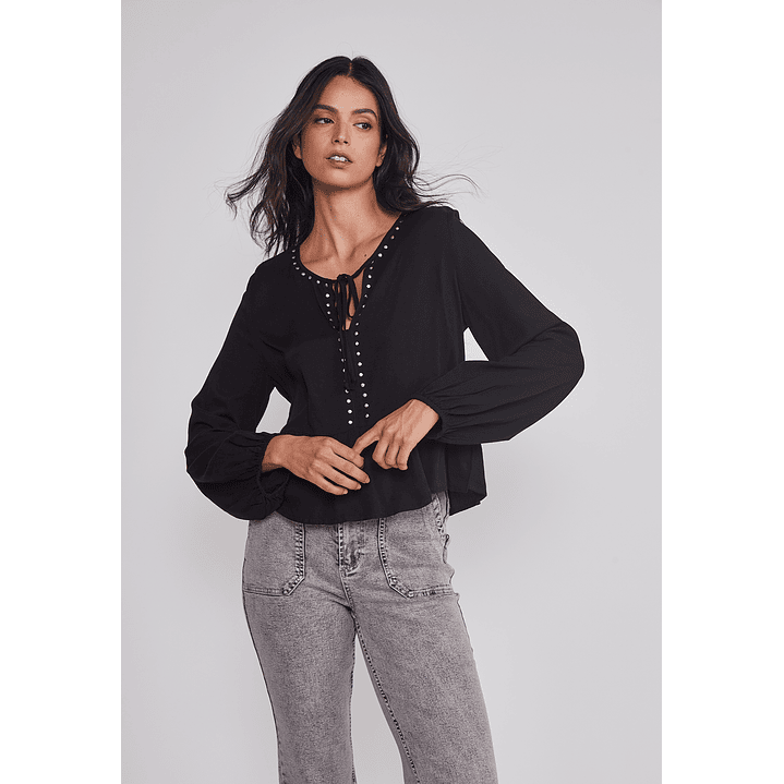 Blusa Mujer Boho Tachas Negro Sioux 1