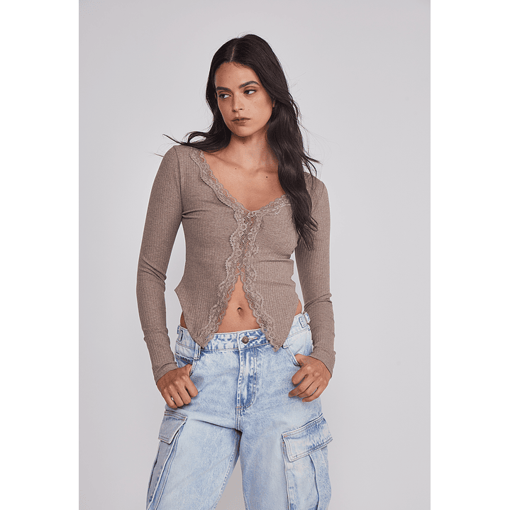 Polera Mujer Detalles Encaje Arena Sioux 1