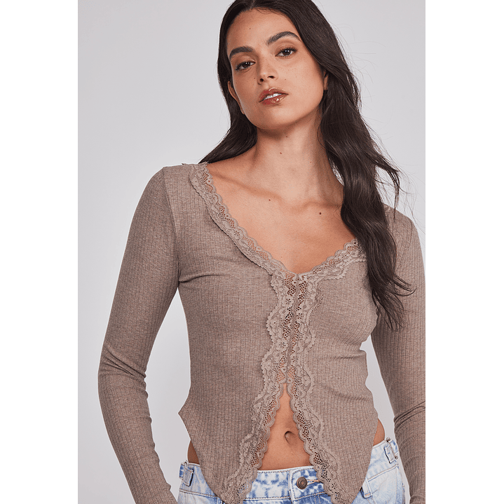 Polera Mujer Detalles Encaje Arena Sioux 4