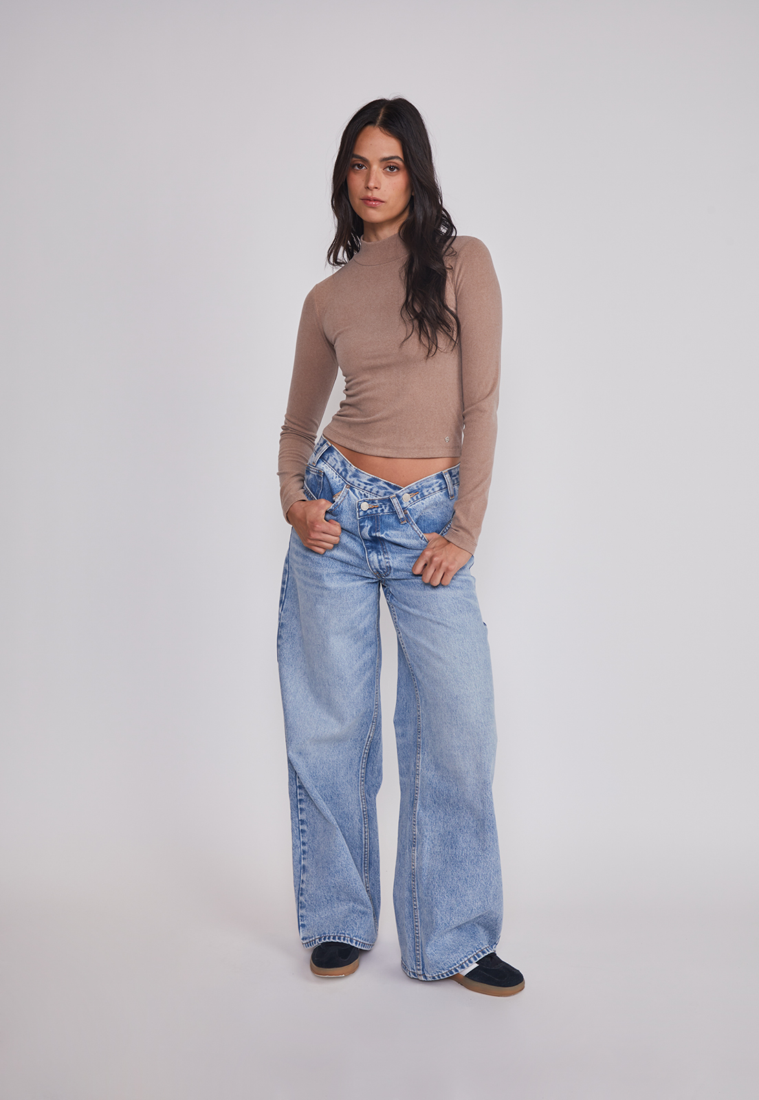 Polera Mujer Soft Cuello Alto Arena Sioux 4