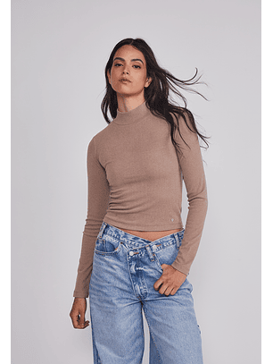 Polera Mujer Soft Cuello Alto Arena Sioux