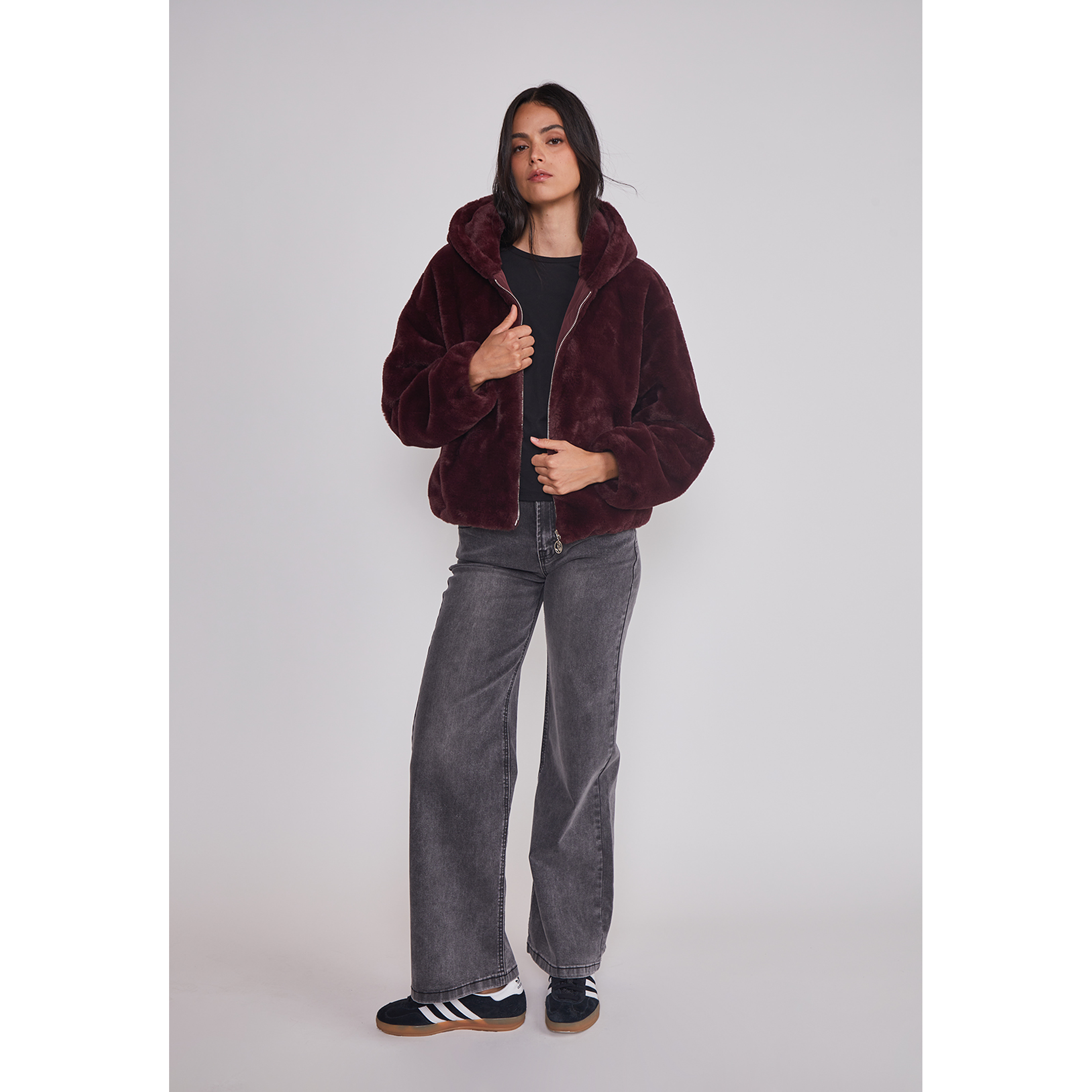 Polar Mujer Piel Con Gorro Burdeo Sioux 3