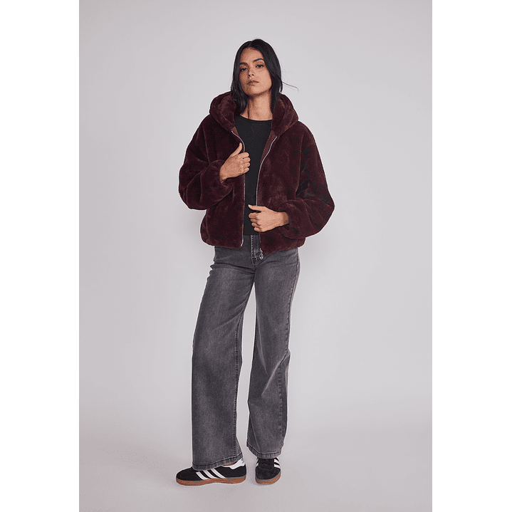 Polar Mujer Piel Con Gorro Burdeo Sioux 3