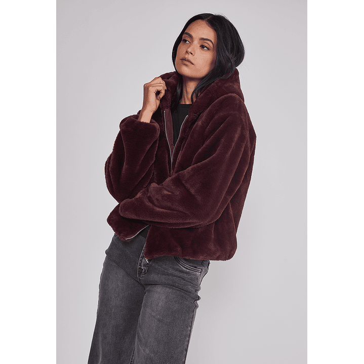 Polar Mujer Piel Con Gorro Burdeo Sioux 4