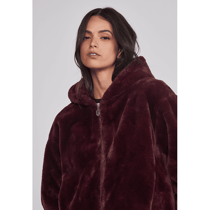 Polar Mujer Piel Con Gorro Burdeo Sioux 5