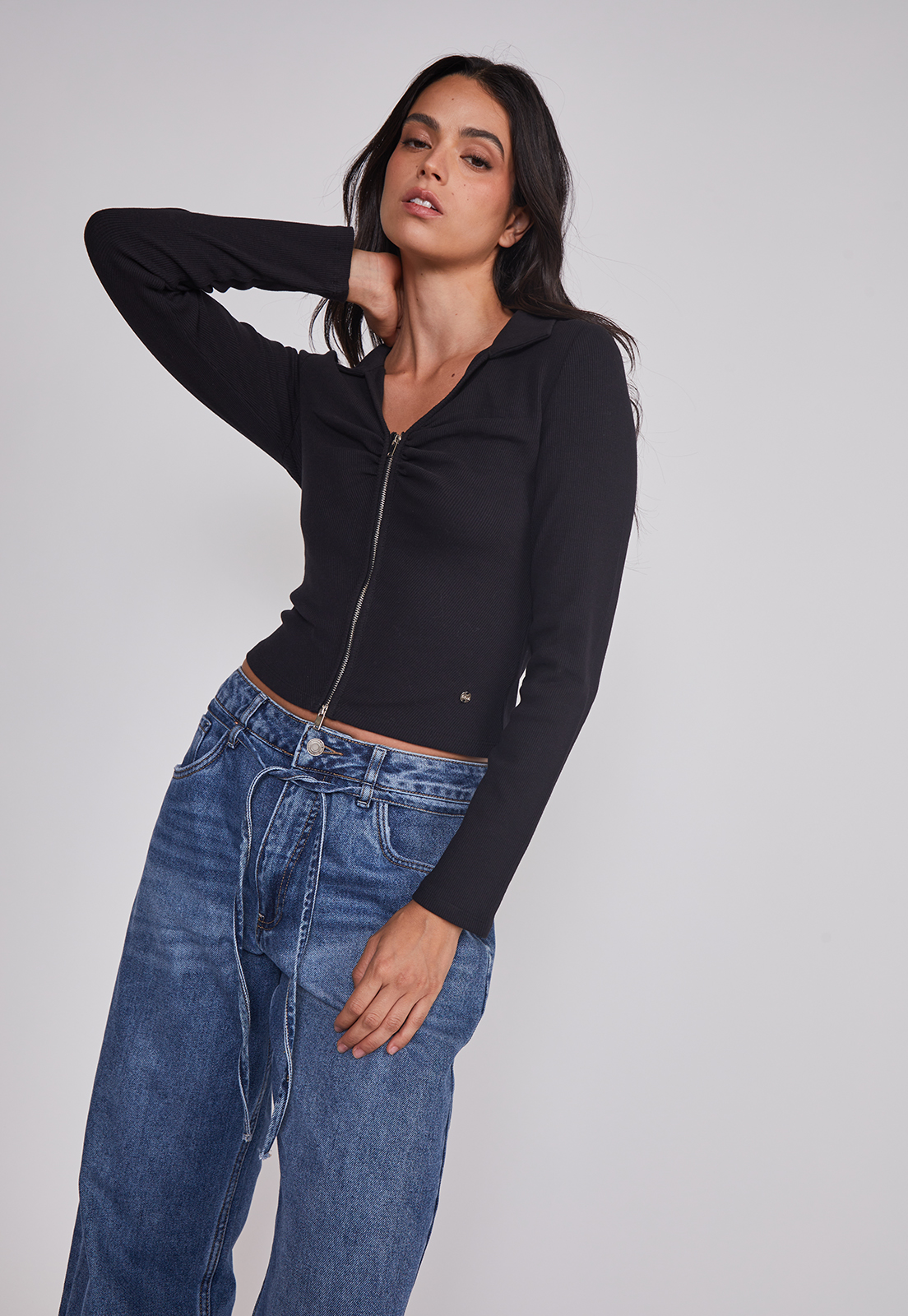 Polera Mujer Con Cuello Cierre Negro Sioux 3