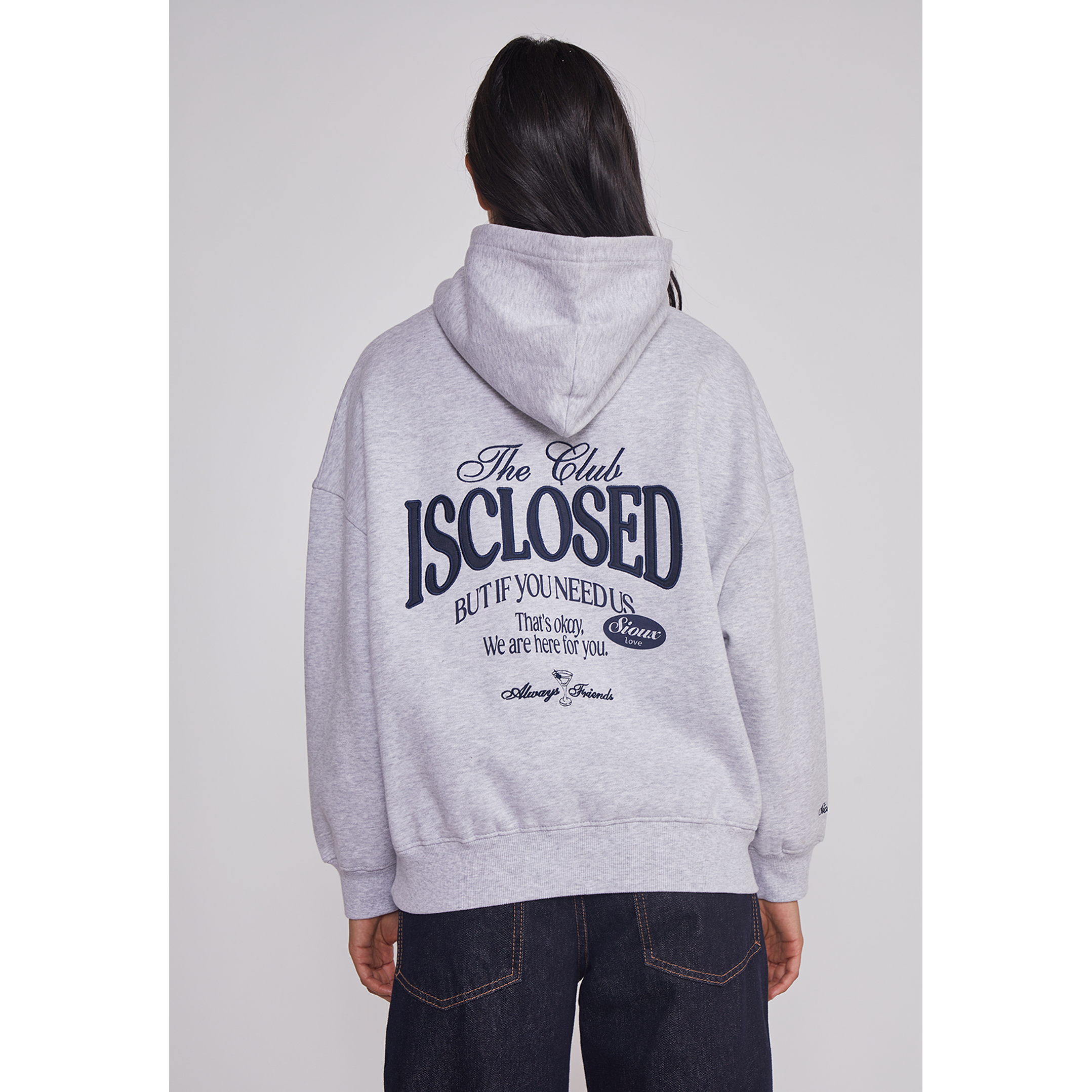 Polerón Mujer Bordado Espalda Gris Sioux 2