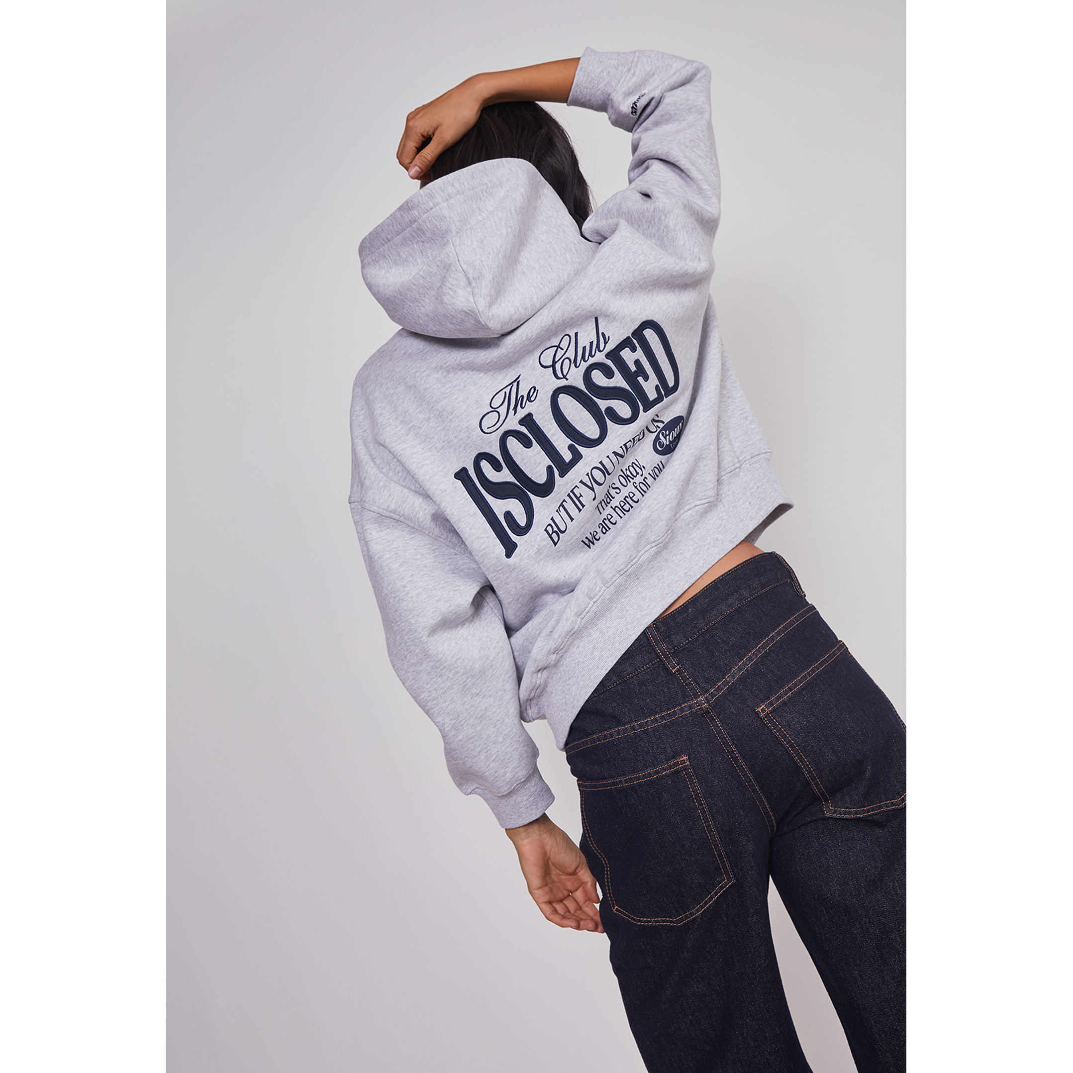 Polerón Mujer Bordado Espalda Gris Sioux 4