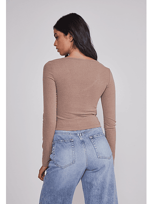 Polera Mujer Soft Cuello V Arena Sioux