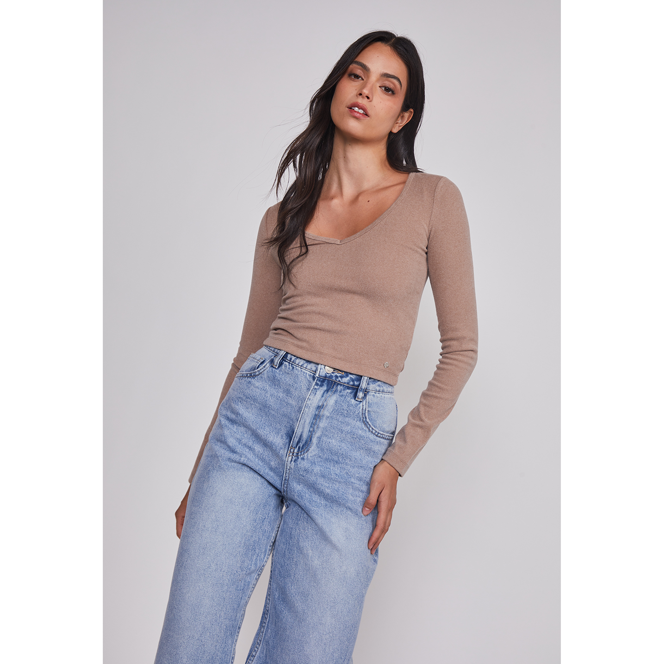 Polera Mujer Soft Cuello V Arena Sioux 3