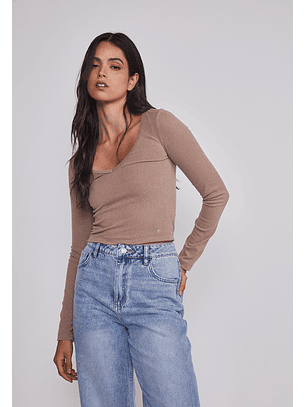 Polera Mujer Soft Cuello V Arena Sioux