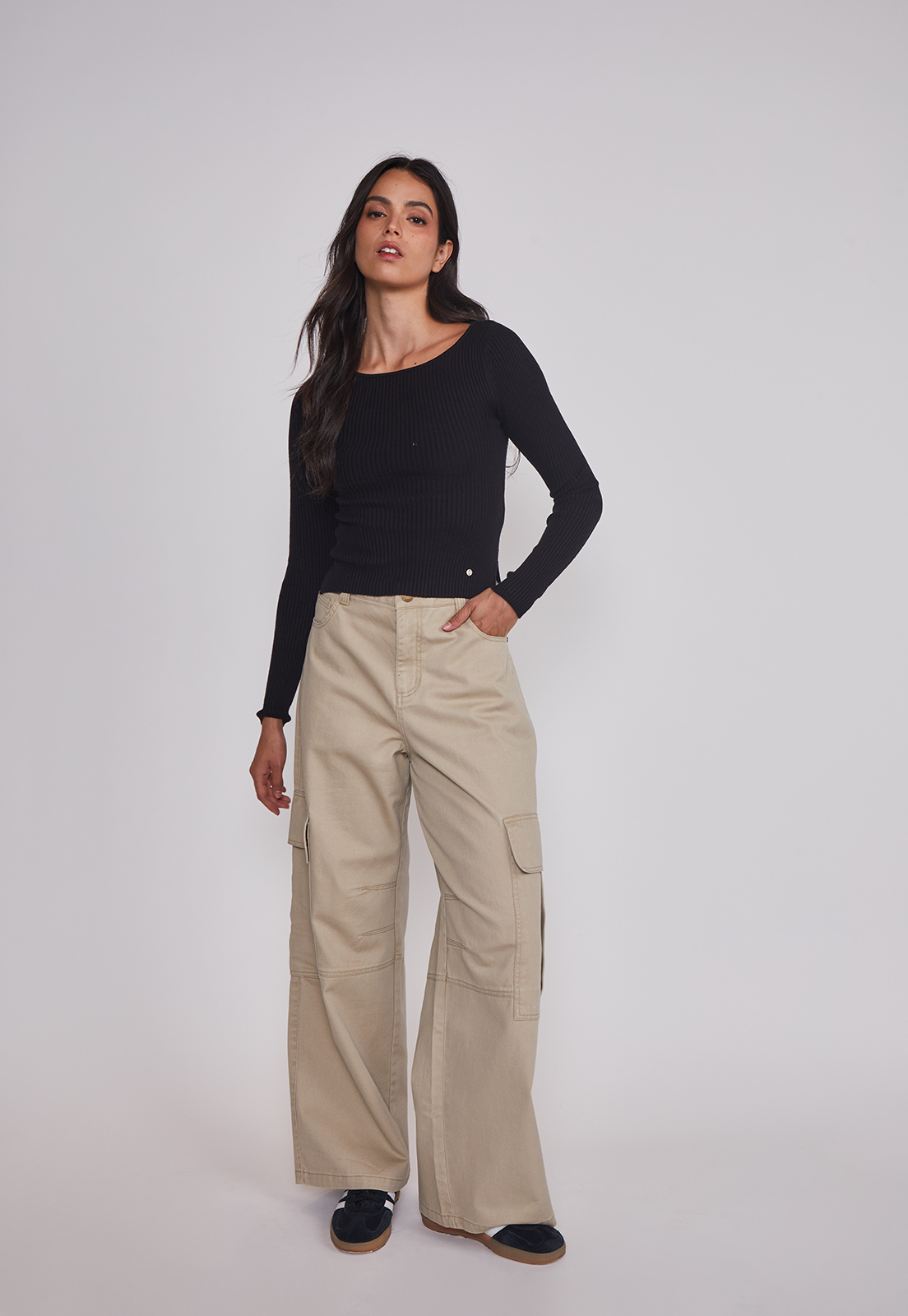 Sweater Mujer Acanalado Cuello Negro Sioux 4