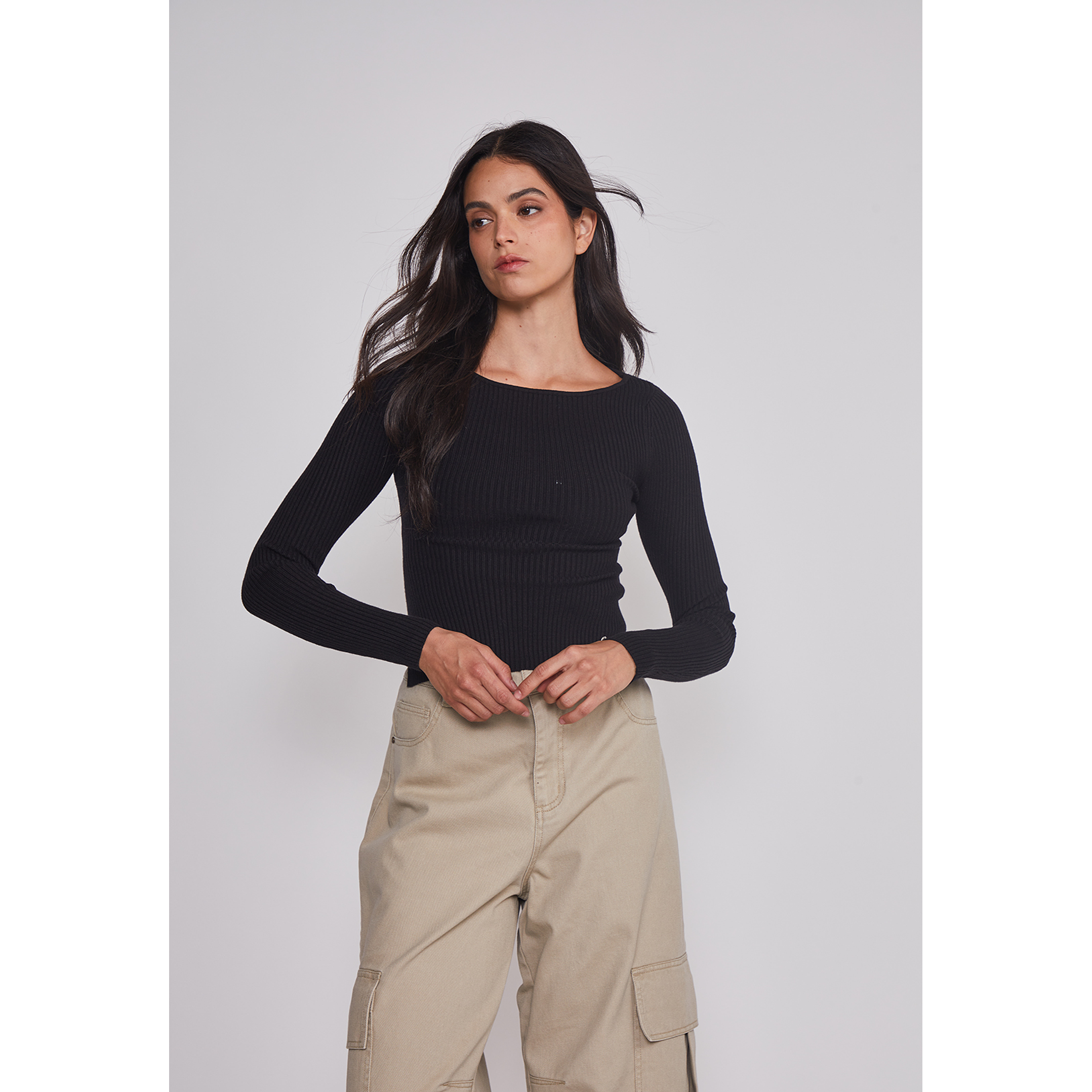 Sweater Mujer Acanalado Cuello Negro Sioux 1