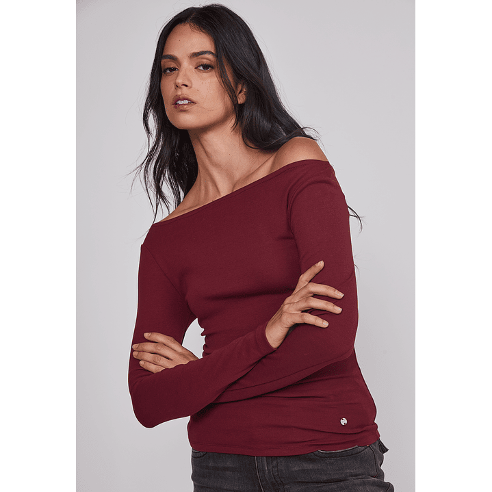 Polera Mujer Drapeada Color Burdeo Sioux 4