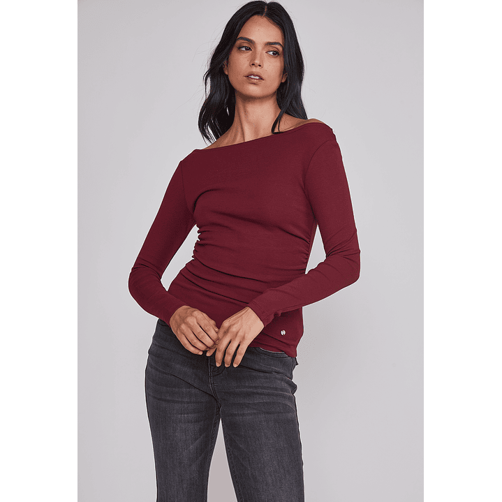 Polera Mujer Drapeada Color Burdeo Sioux 5