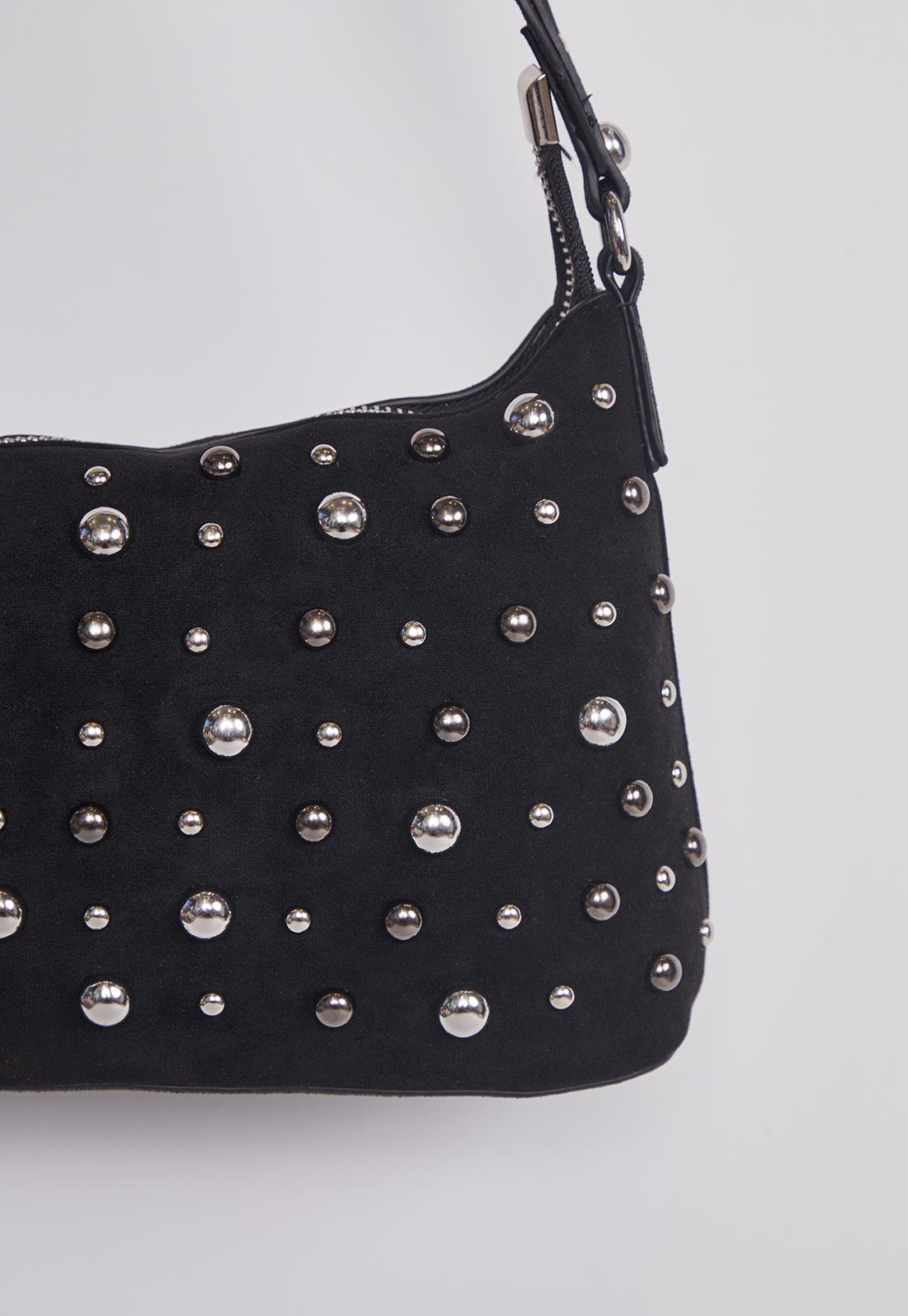 Cartera Gamuza Tachas Negro Sioux 2