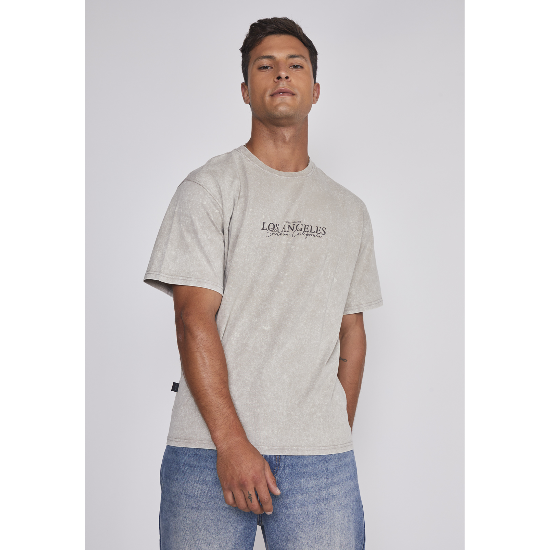 Polera Hombre Relaxed Los Angeles Café Sioux 1