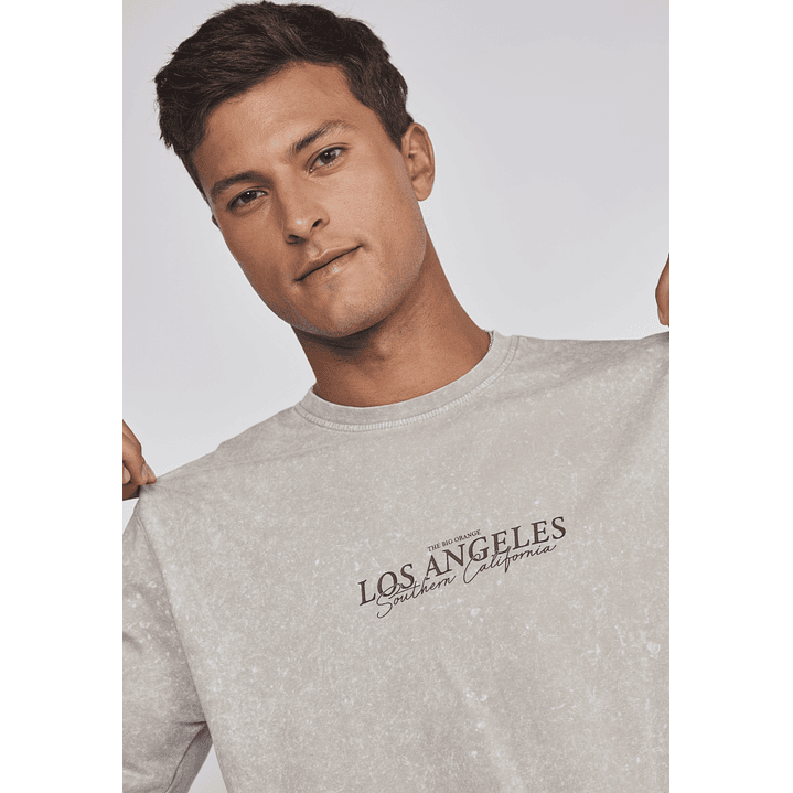 Polera Hombre Relaxed Los Angeles Café Sioux 4