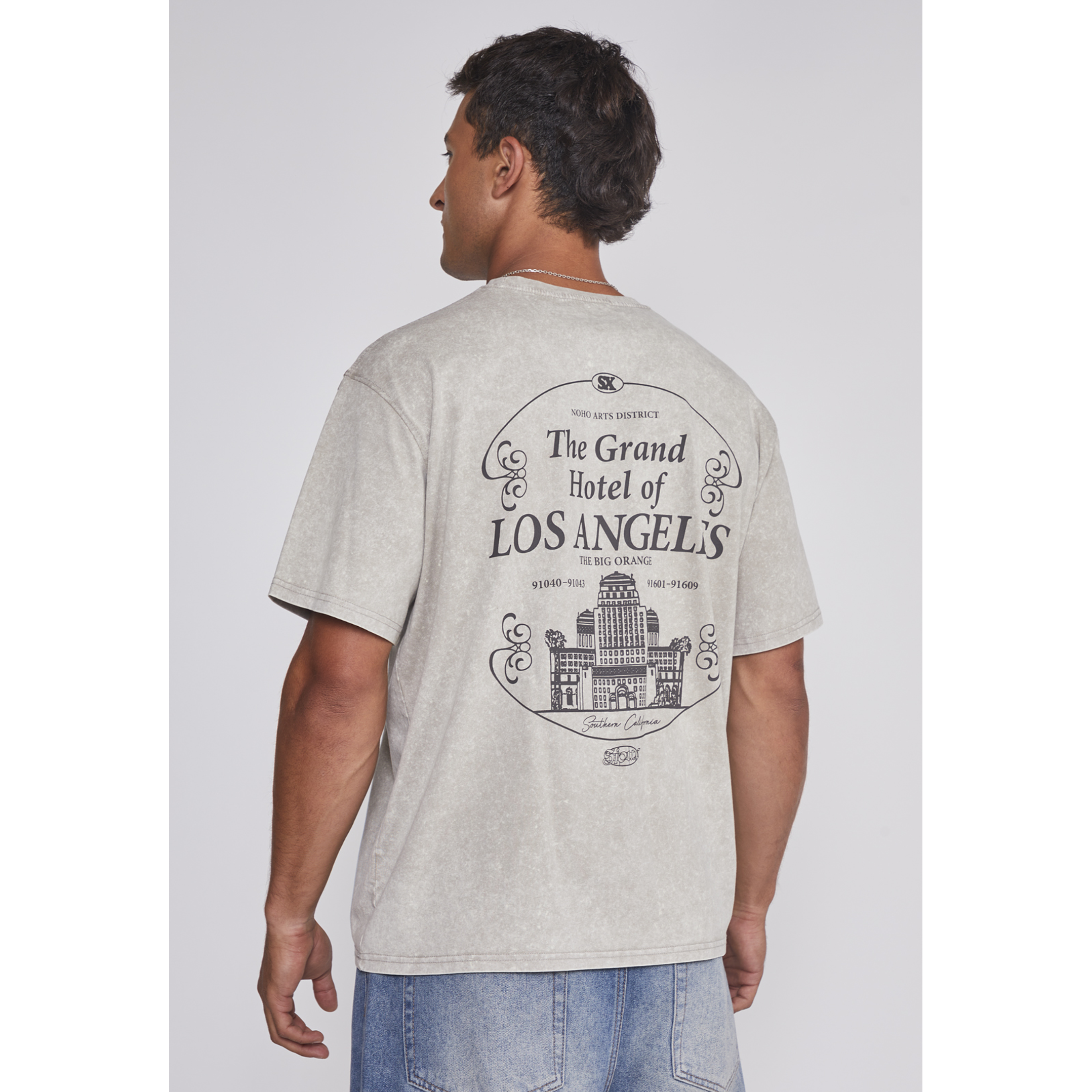 Polera Hombre Relaxed Los Angeles Café Sioux 2
