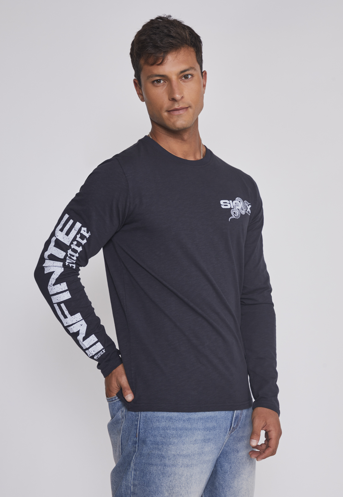 Polera Hombre Estampada Brazos Negro Sioux 1