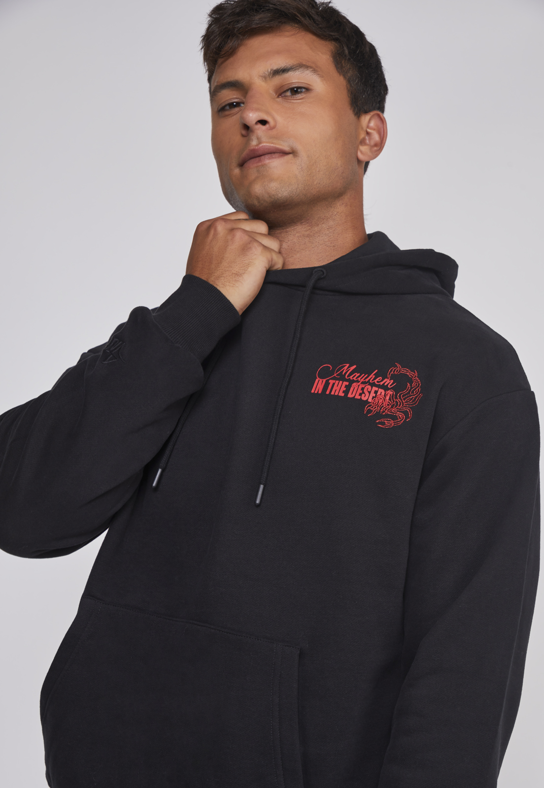 Polerón Hombre Alambre Negro Sioux 4