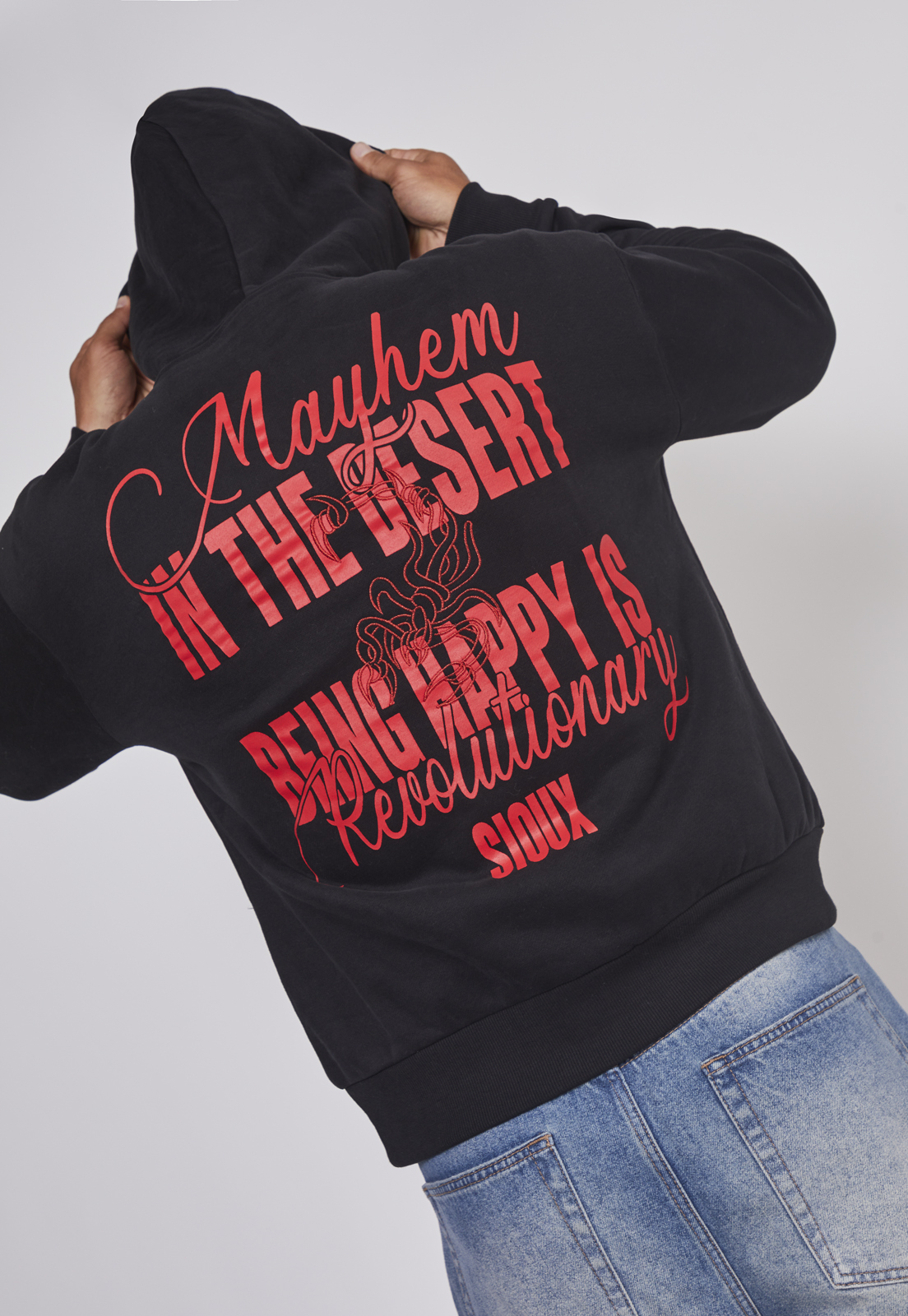 Polerón Hombre Alambre Negro Sioux 5