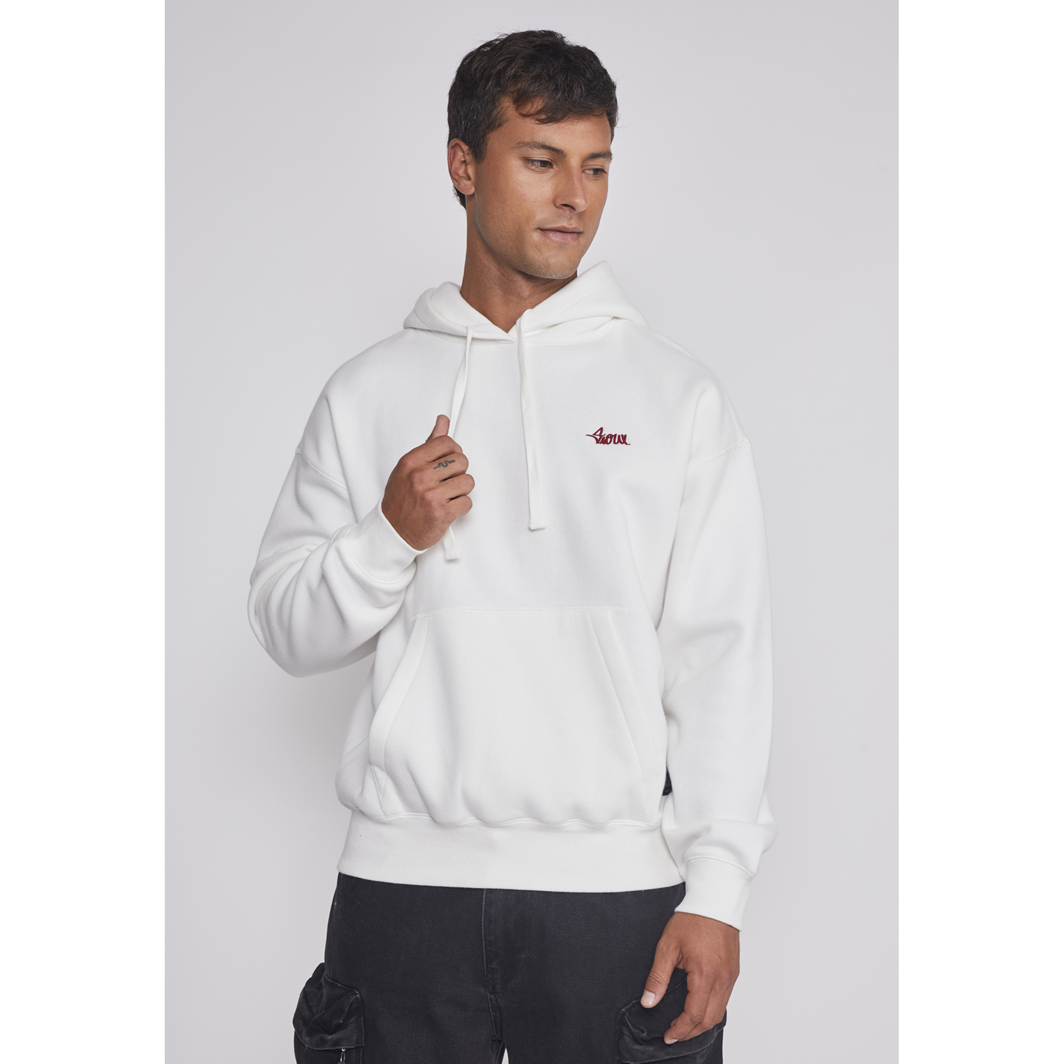 Polerón Hombre Basic Bordado Gorro Crudo Sioux 1