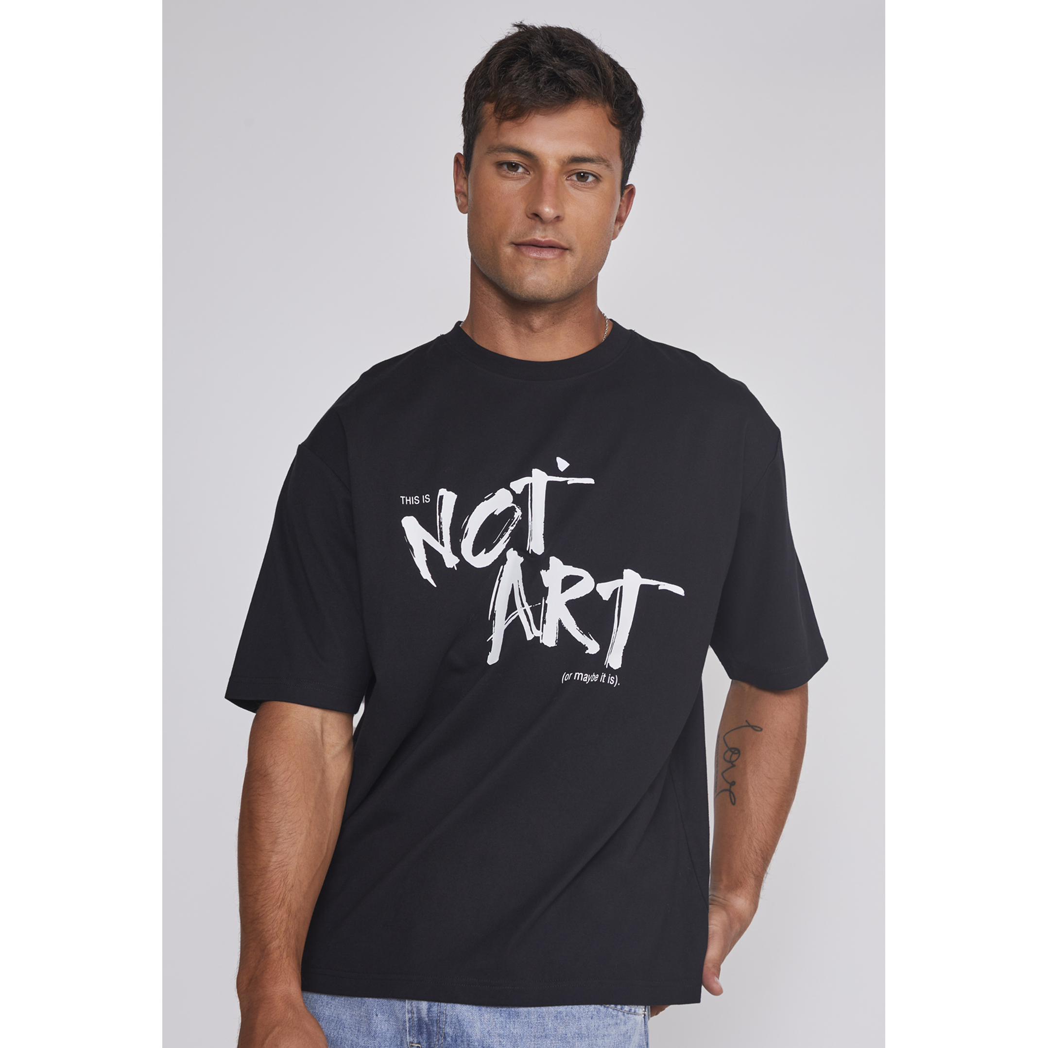 Polera Hombre Relaxed Graffitti Negro Sioux 1