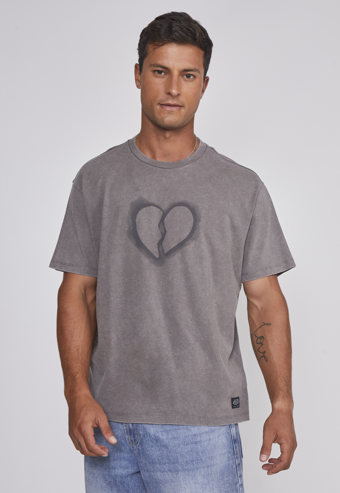Polera Hombre Relaxed Corazón Café Sioux 1