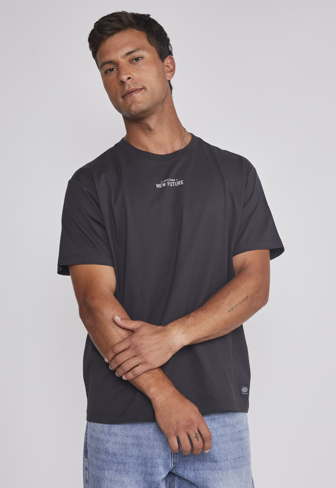 Polera Hombre Future Gris Sioux 1