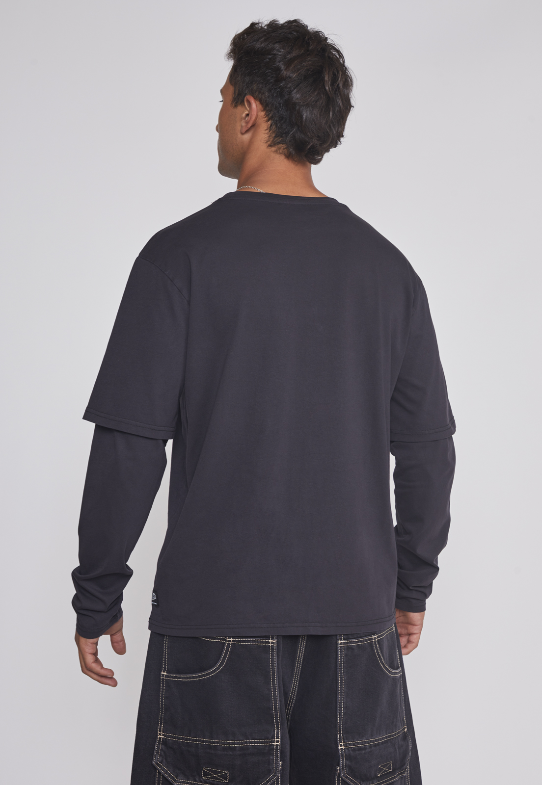 Polera Hombre Bordado Basic Negro Sioux 2