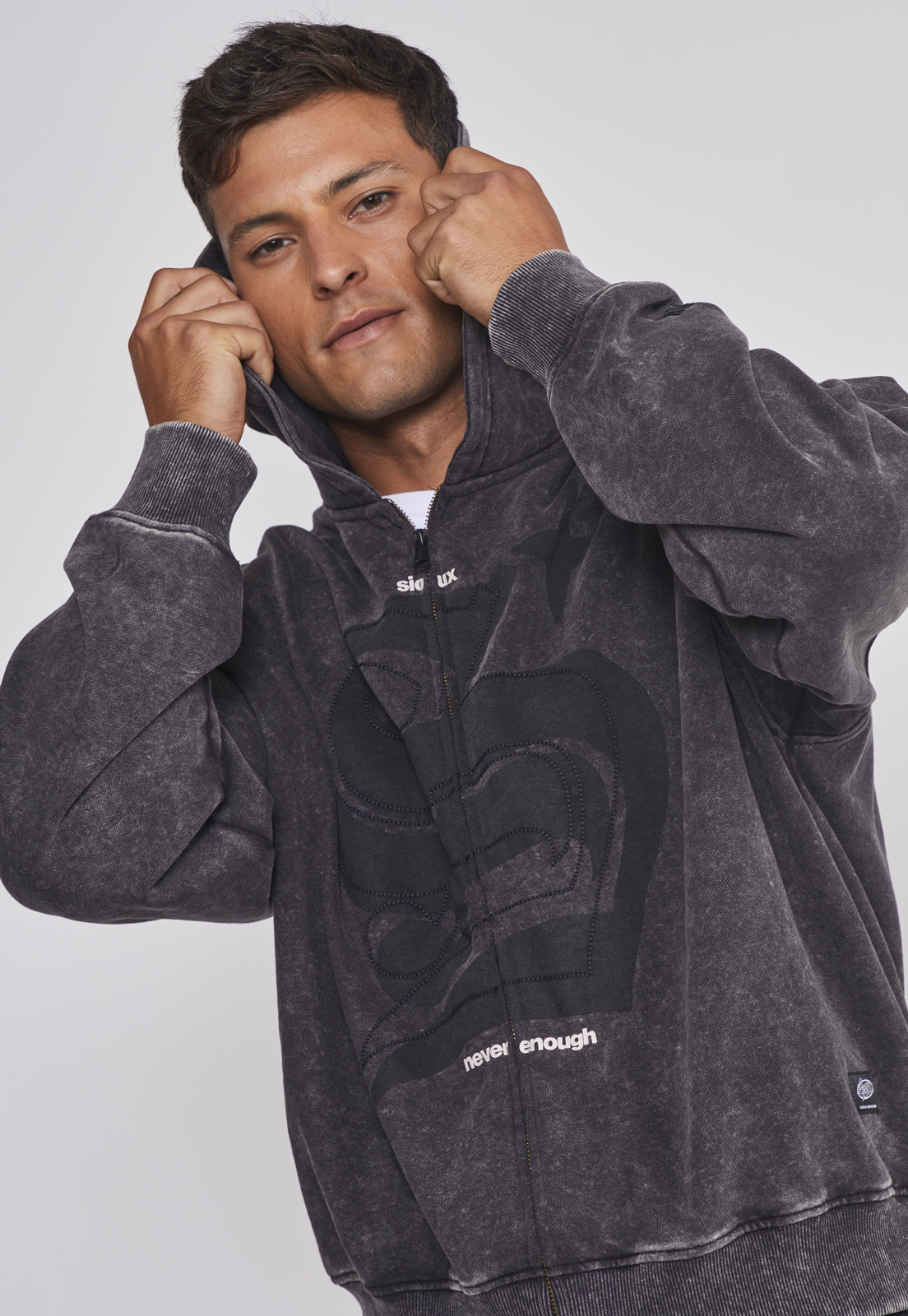 Polerón Hombre Lavado Boxy Fit Gris Sioux 4