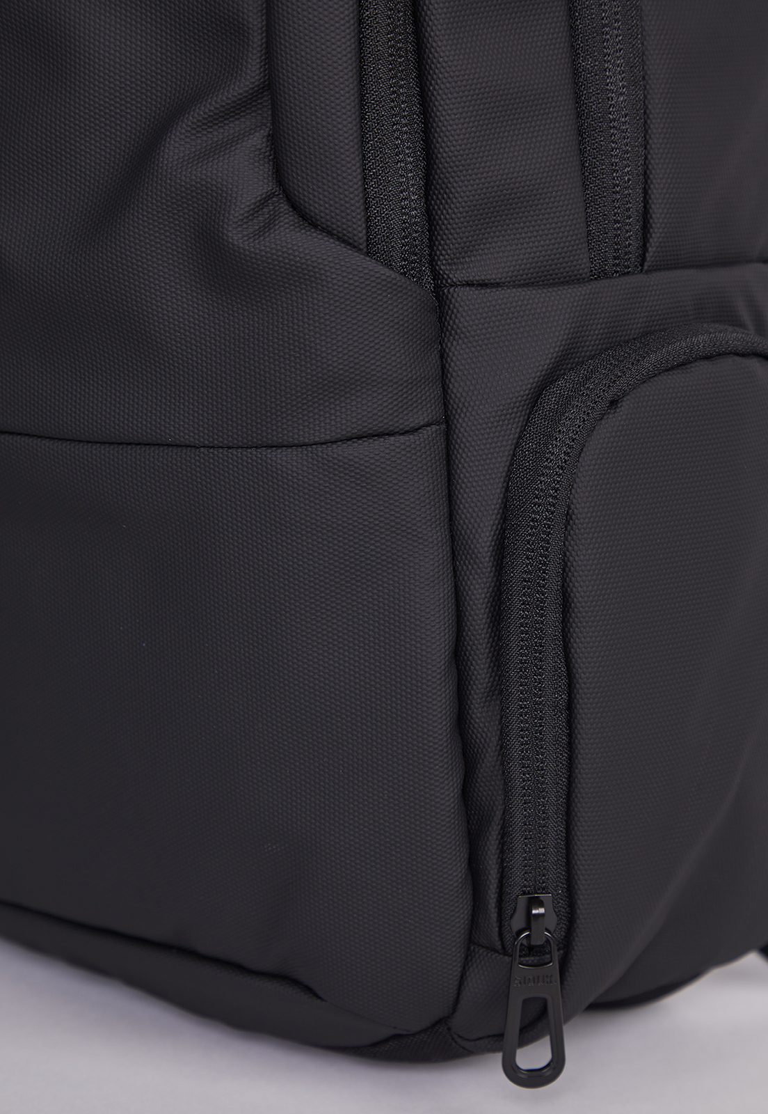 Mochila Work Reversed 15 Litros Negro Sioux 4