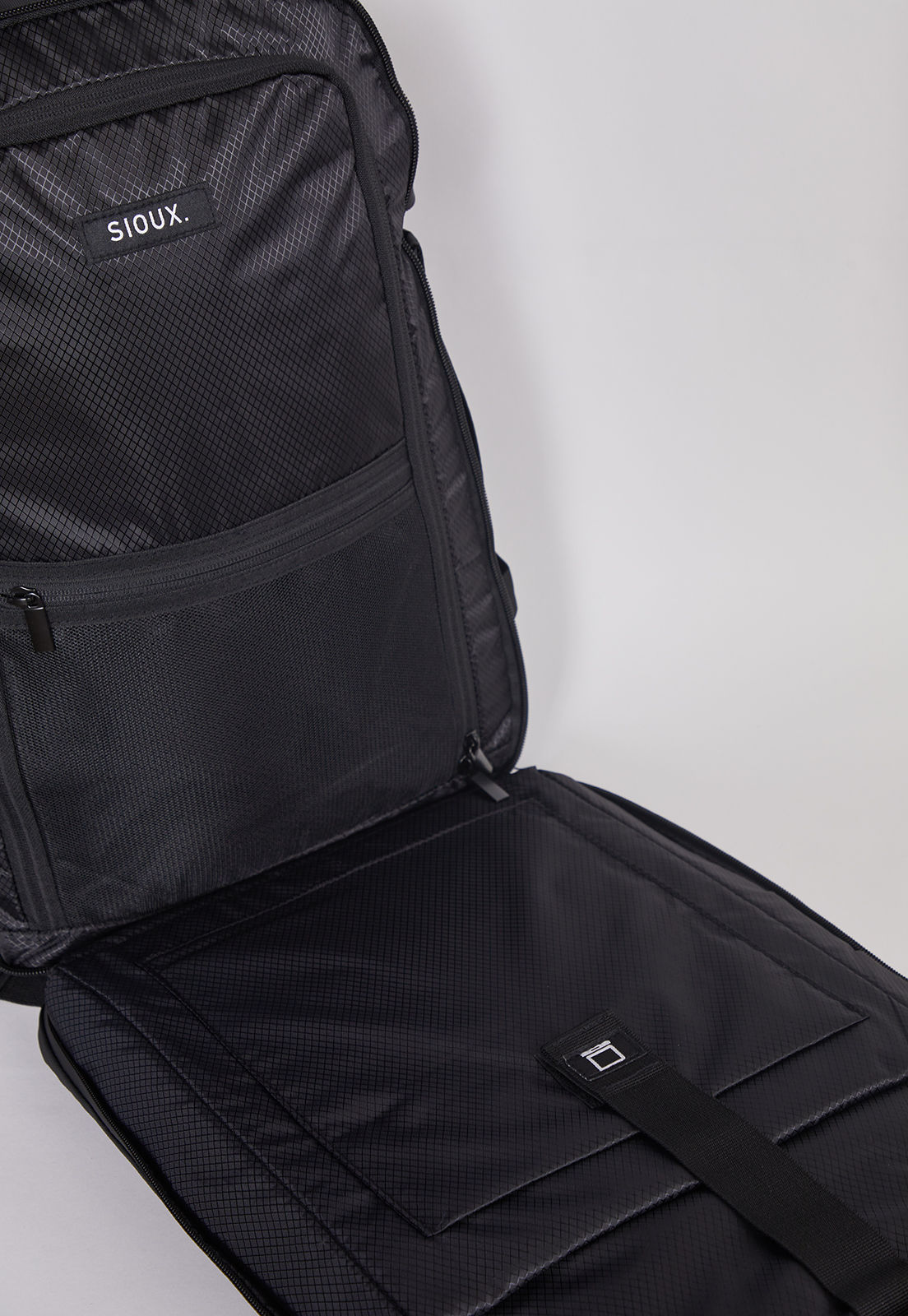 Mochila Travel Reversed Flexible Negro 32 Litros Sioux 2