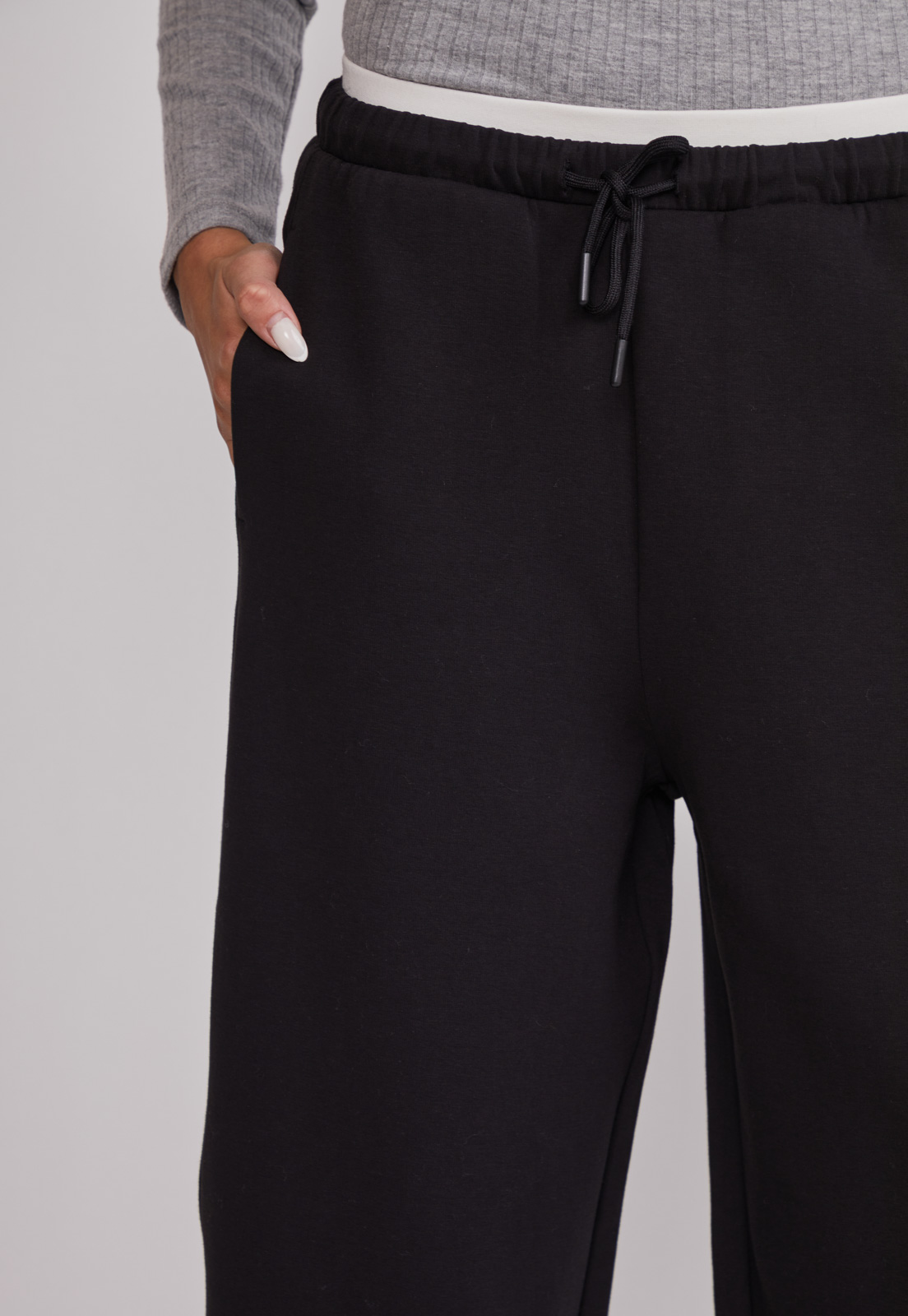 Pantalón Buzo Mujer Balloon Negro Sioux 4