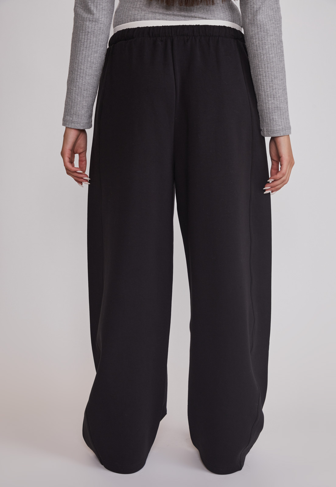 Pantalón Buzo Mujer Balloon Negro Sioux 3