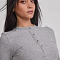 Polera Mujer Soft Botones Gris Sioux - Miniatura 5