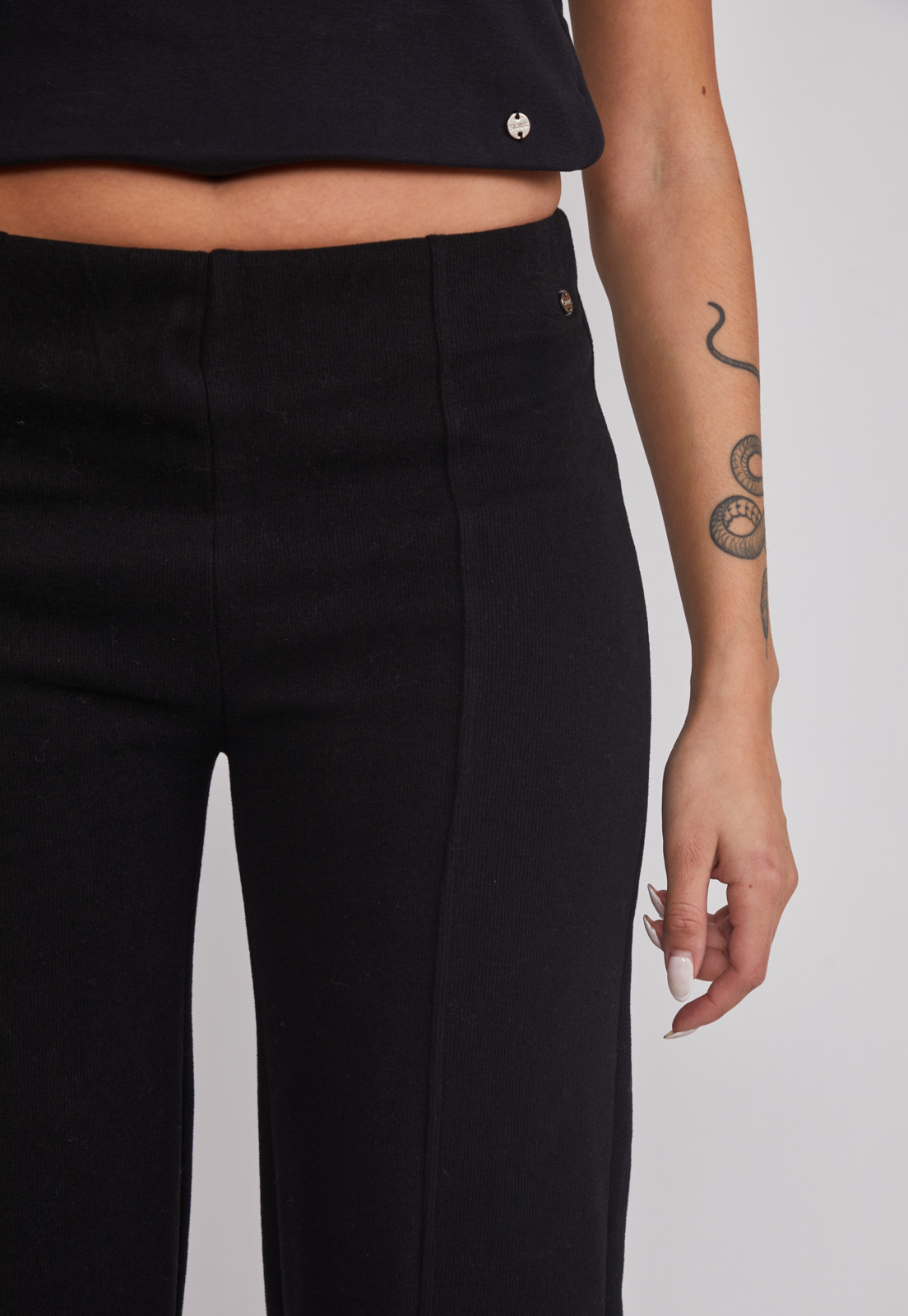 Pantalón Mujer Tejido Wide Negro Sioux 5
