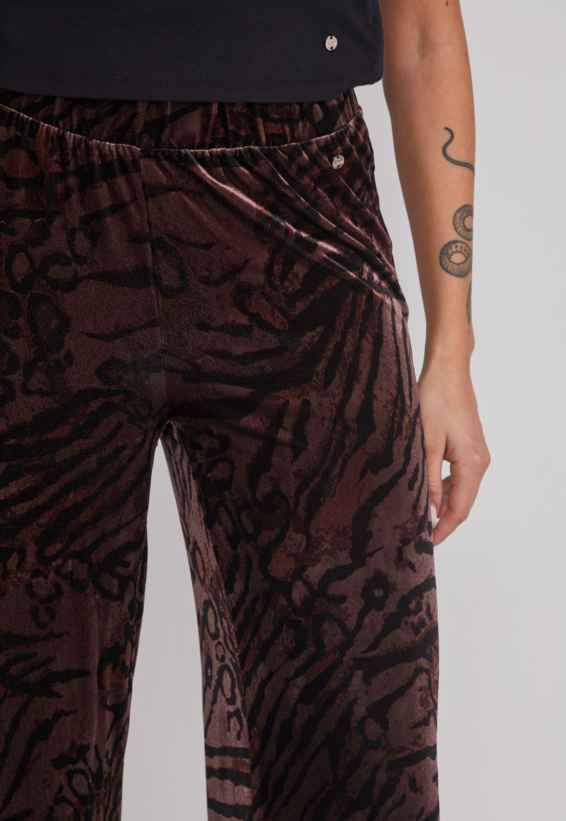 Pantalón Mujer Wide Leg Plush Café Sioux 4