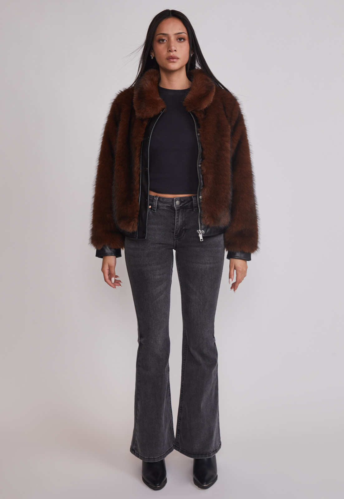 Jeans Mujer Flare Tiro Bajo Negro Sioux 2