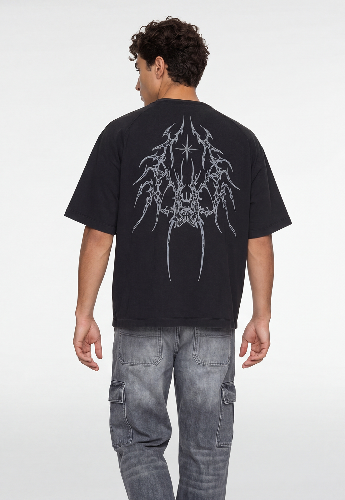 Polera Hombre Oversize Alas Negro 4