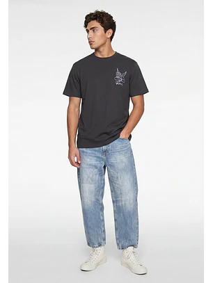 Polera Hombre Frase Bordado Gris